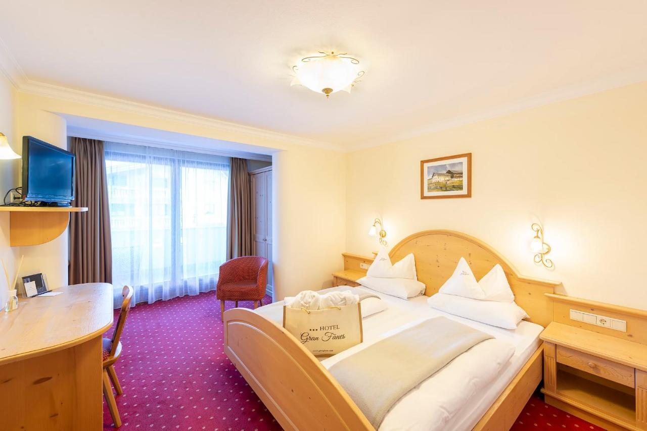 קורברה אין בדיה Hotel Gran Fanes מראה חיצוני תמונה